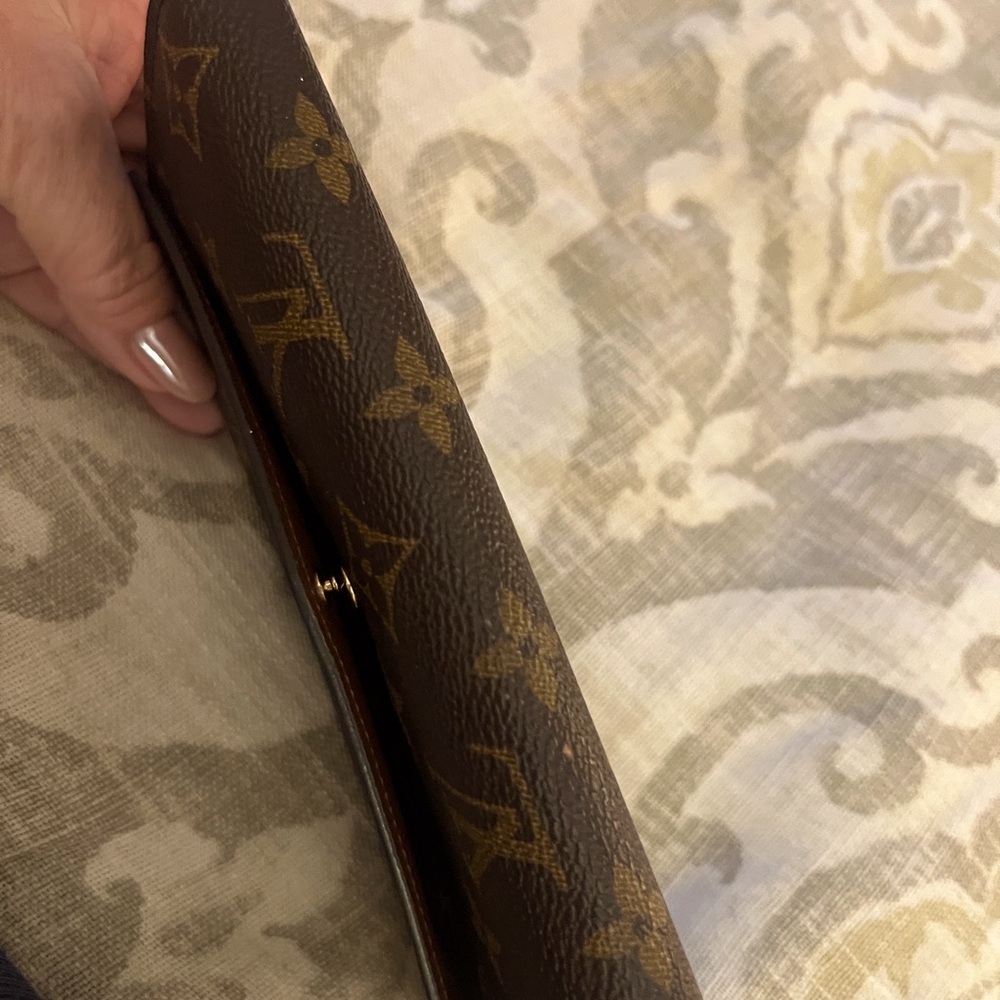 Louis Vuitton Sarah Wallet Authentic - Picture 6 of 12